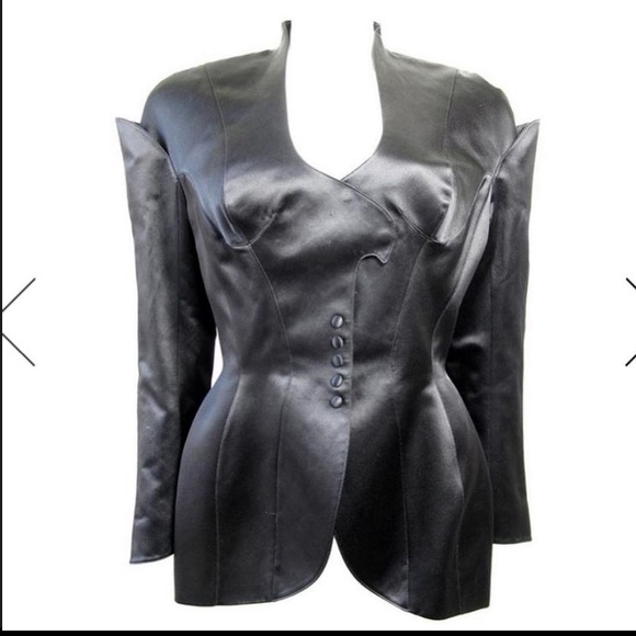 WANTED ISO Thierry Mugler blazer jacket skirt suit